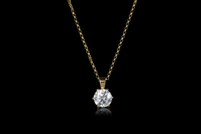 Claw Solitaire Necklace Gold