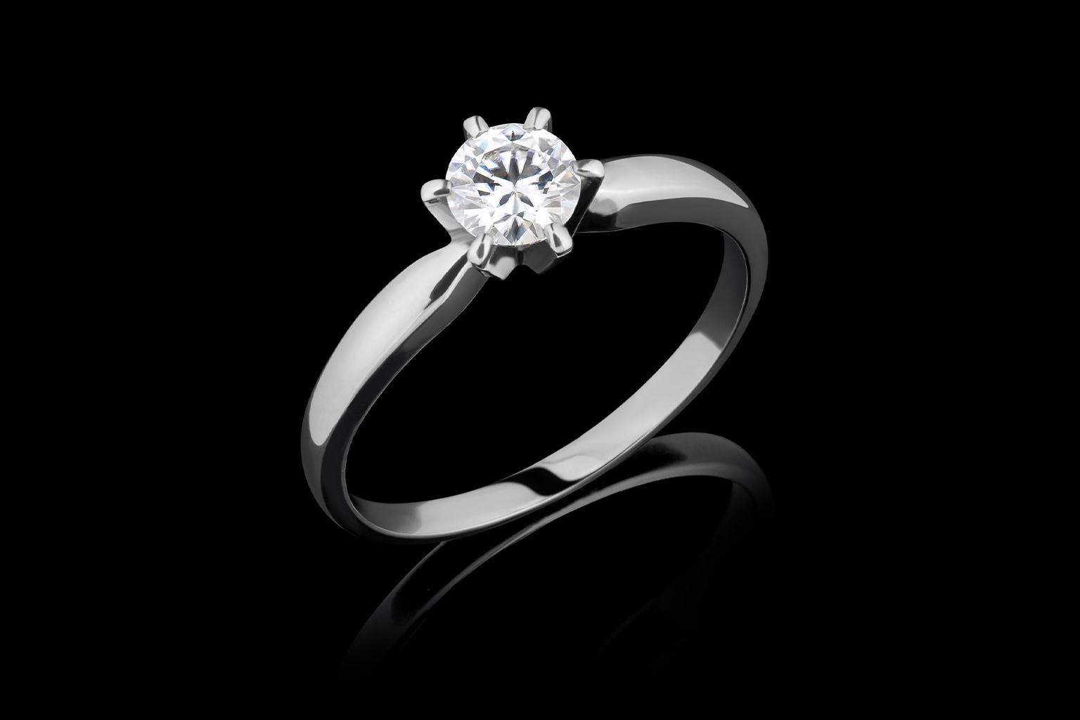 Katherine solitaire ring WG