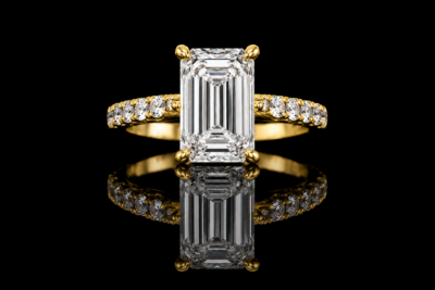 Michelle Emerald Cut yellow gold